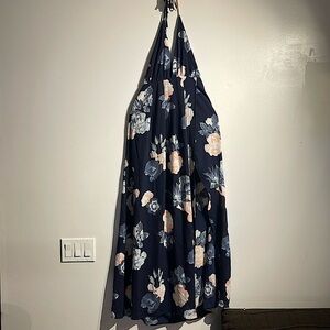 Maxi dress open back